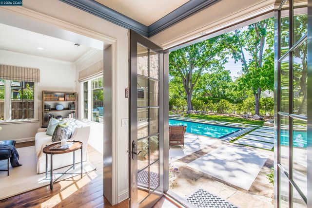 53 Hidden Oaks Dr., Lafayette, CA 94549