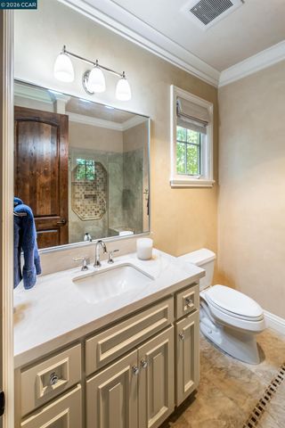 53 Hidden Oaks Dr., Lafayette, CA 94549