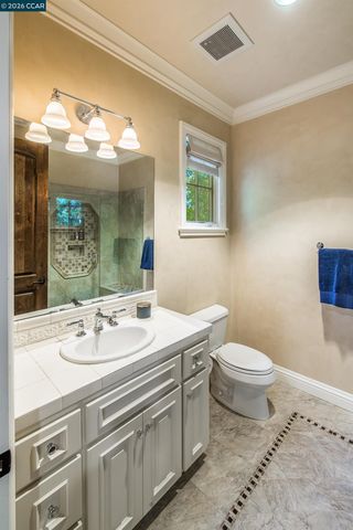 53 Hidden Oaks Dr., Lafayette, CA 94549