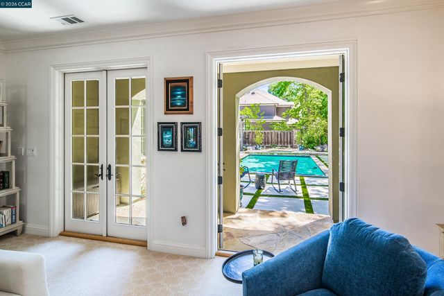 53 Hidden Oaks Dr., Lafayette, CA 94549