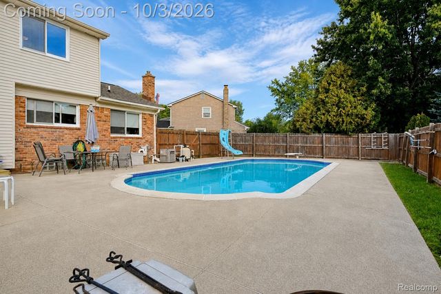 17459 Delaware Court, Macomb Township, MI 48044