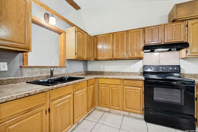 11419 BIG ELK DR, San Antonio, TX 78245