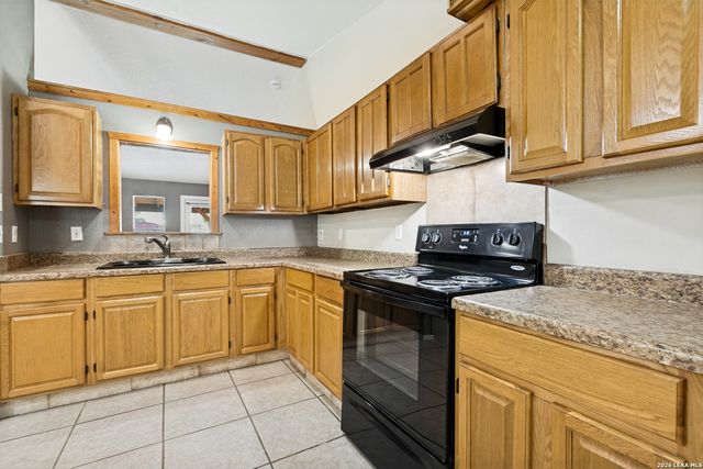 11419 BIG ELK DR, San Antonio, TX 78245