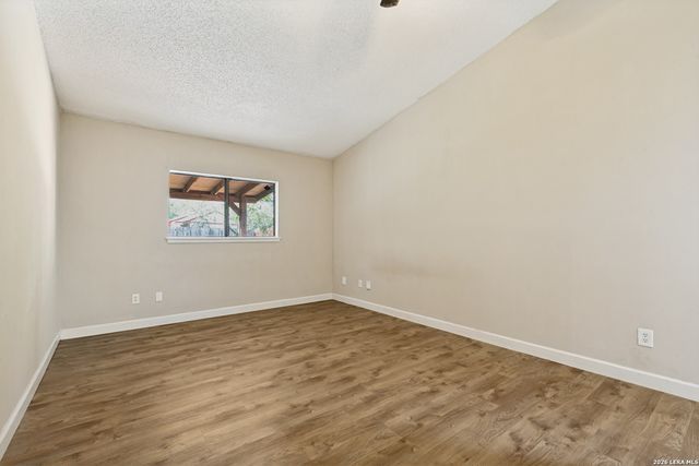 11419 BIG ELK DR, San Antonio, TX 78245