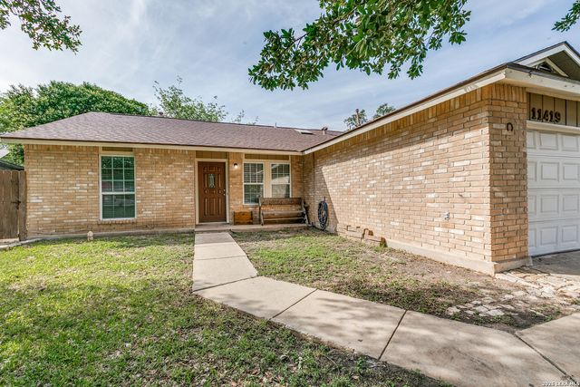 11419 BIG ELK DR, San Antonio, TX 78245
