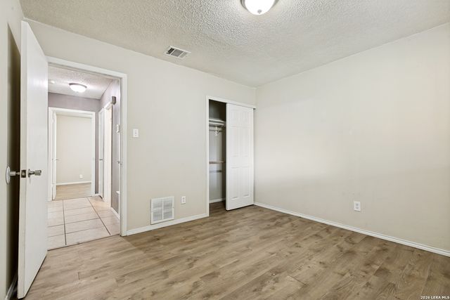 11419 BIG ELK DR, San Antonio, TX 78245