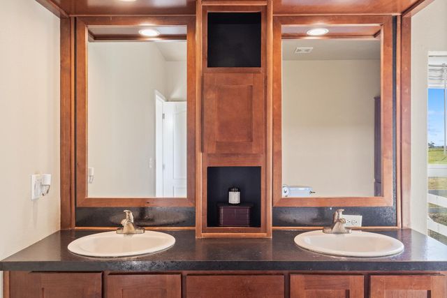 4390 Rolling Hills Rd, Sheridan, CA 95681