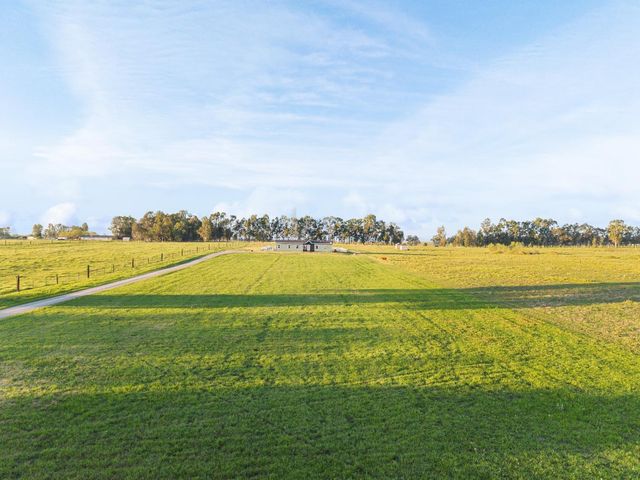 4390 Rolling Hills Rd, Sheridan, CA 95681