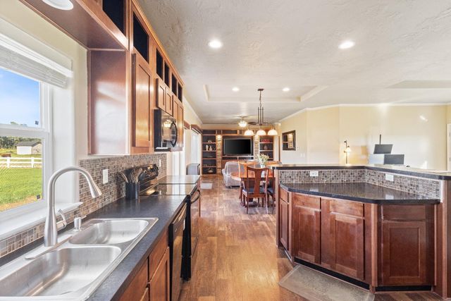 4390 Rolling Hills Rd, Sheridan, CA 95681