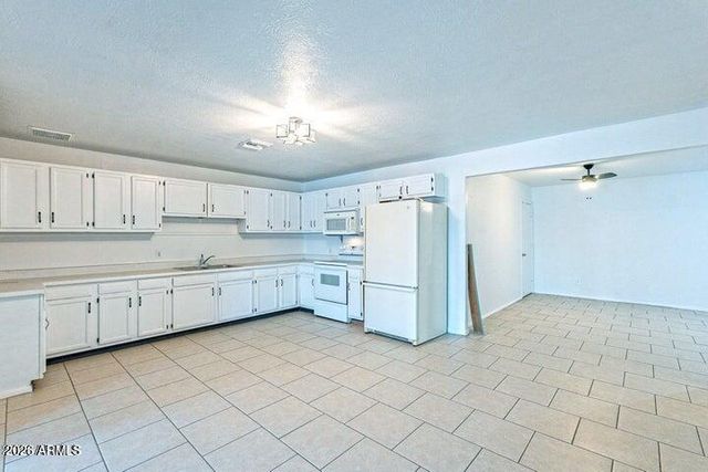 3115 N 55th Avenue, Phoenix, AZ 85031