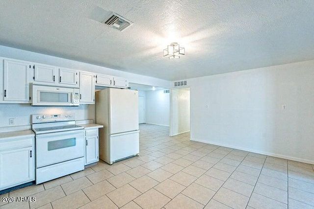 3115 N 55th Avenue, Phoenix, AZ 85031