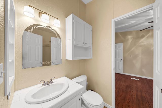 19645 Nordt Road Road, Damon, TX 77430