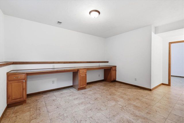 1276 PEMMICAN COURT, Neenah, WI 54956