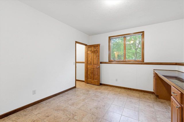 1276 PEMMICAN COURT, Neenah, WI 54956
