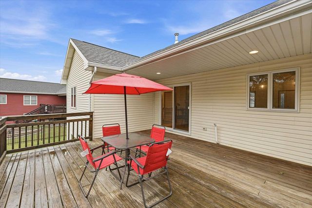 1276 PEMMICAN COURT, Neenah, WI 54956