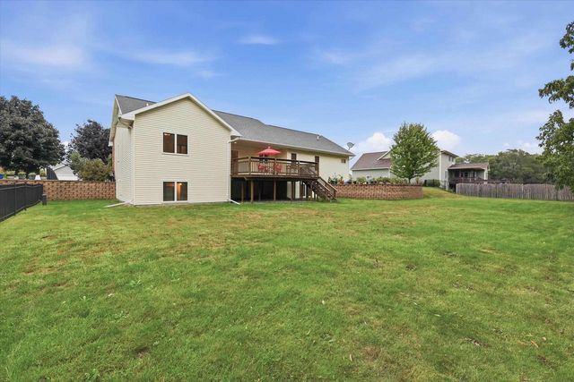 1276 PEMMICAN COURT, Neenah, WI 54956