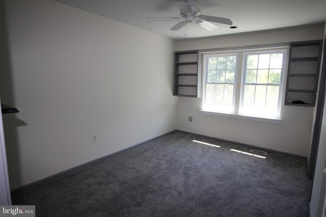 1632 MCNELIS DR, Southampton, PA 18966