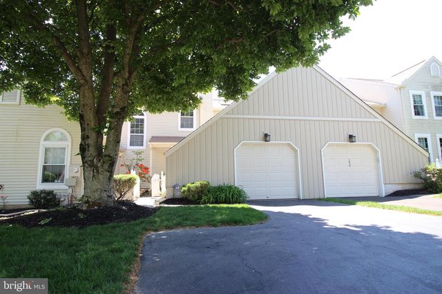 1632 MCNELIS DR, Southampton, PA 18966