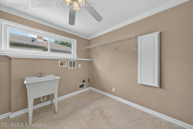 6449 Huron Street, Taylor, MI 48180
