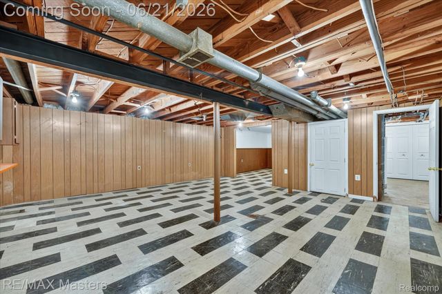 6449 Huron Street, Taylor, MI 48180