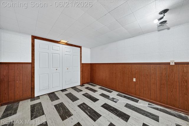 6449 Huron Street, Taylor, MI 48180