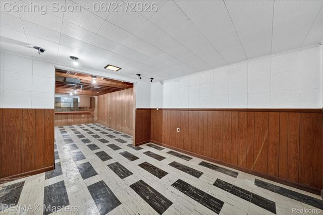 6449 Huron Street, Taylor, MI 48180