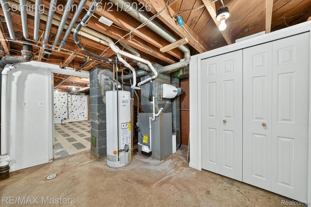 6449 Huron Street, Taylor, MI 48180