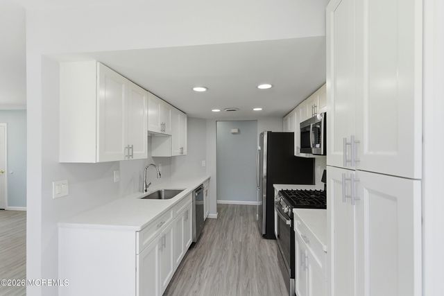 13 Abbey Court, Forked River, NJ 08731