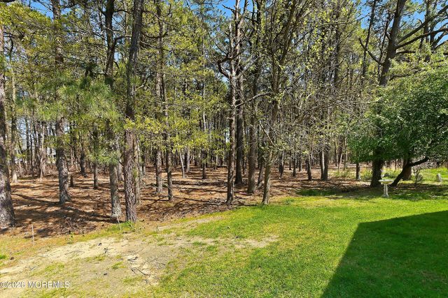 13 Abbey Court, Forked River, NJ 08731