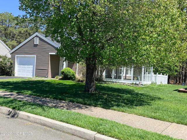 13 Abbey Court, Forked River, NJ 08731
