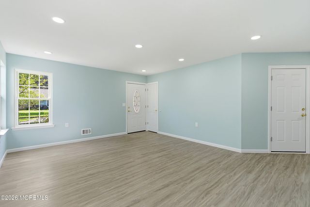 13 Abbey Court, Forked River, NJ 08731
