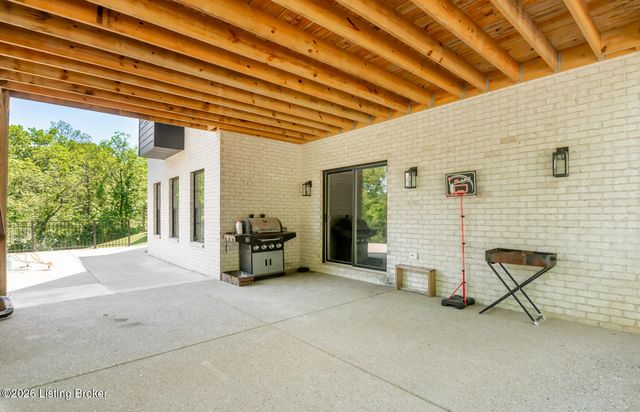 12319 Vanherr Dr, Louisville, KY 40299