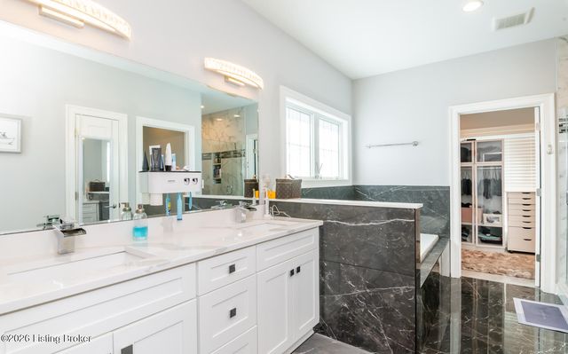 12319 Vanherr Dr, Louisville, KY 40299