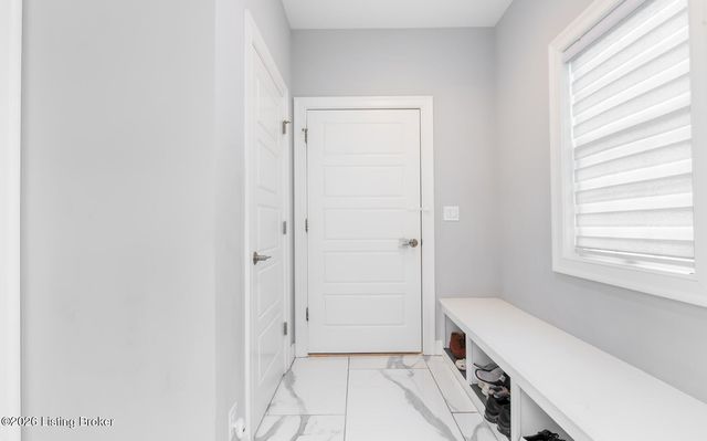 12319 Vanherr Dr, Louisville, KY 40299