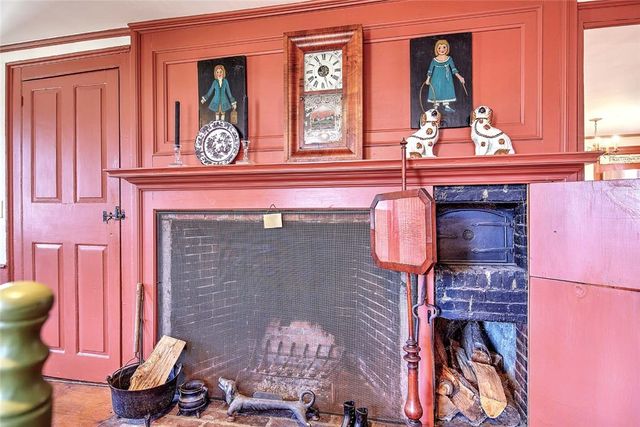 324 Pleasant Street, East Providence, RI 02916