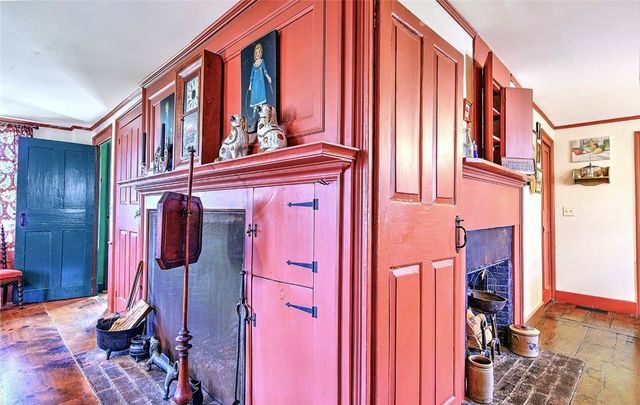 324 Pleasant Street, East Providence, RI 02916