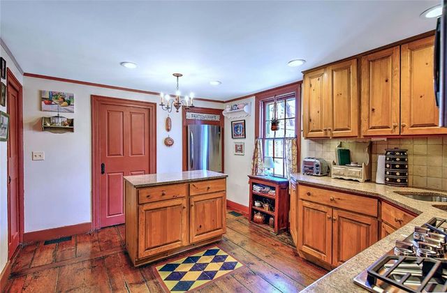 324 Pleasant Street, East Providence, RI 02916