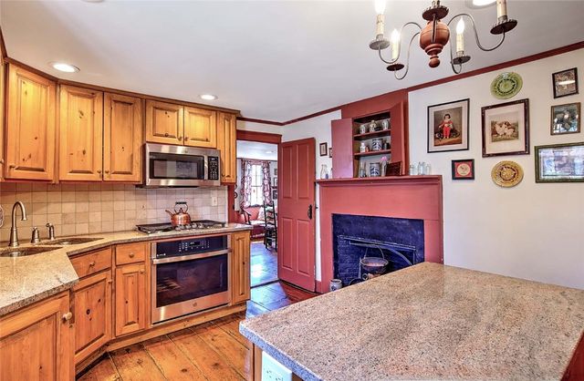 324 Pleasant Street, East Providence, RI 02916