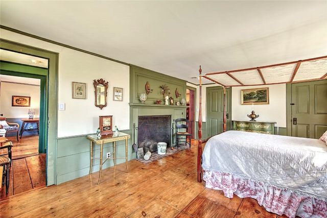 324 Pleasant Street, East Providence, RI 02916