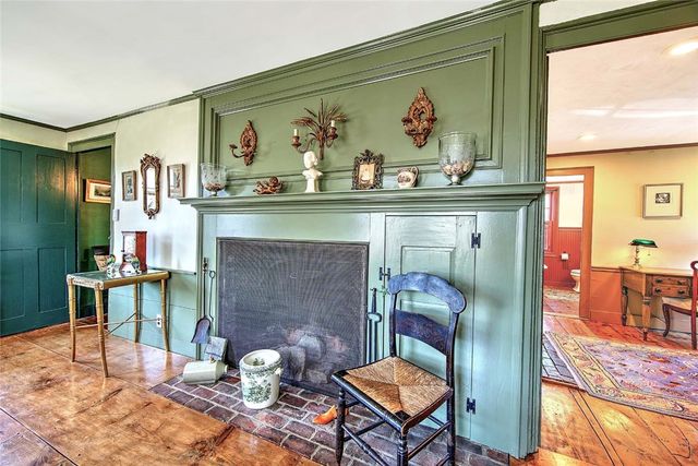 324 Pleasant Street, East Providence, RI 02916