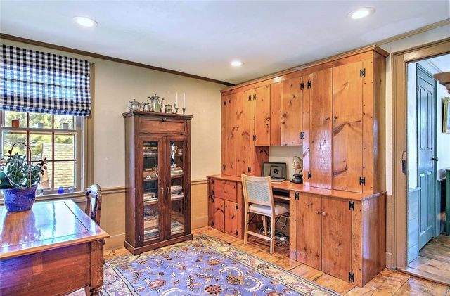 324 Pleasant Street, East Providence, RI 02916