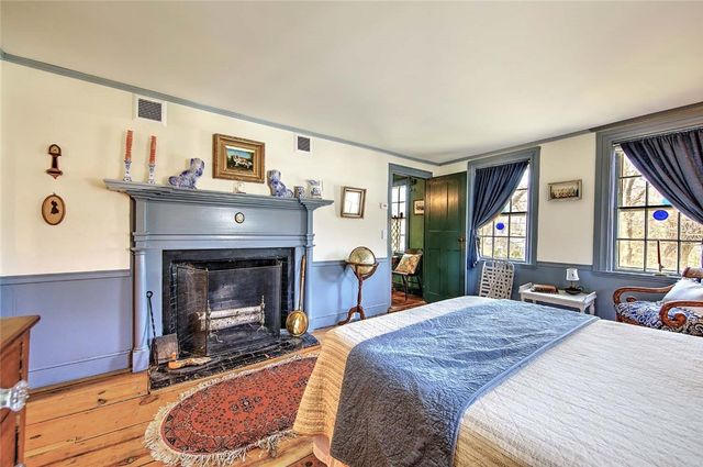 324 Pleasant Street, East Providence, RI 02916