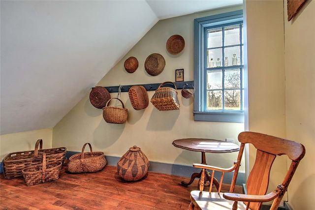 324 Pleasant Street, East Providence, RI 02916