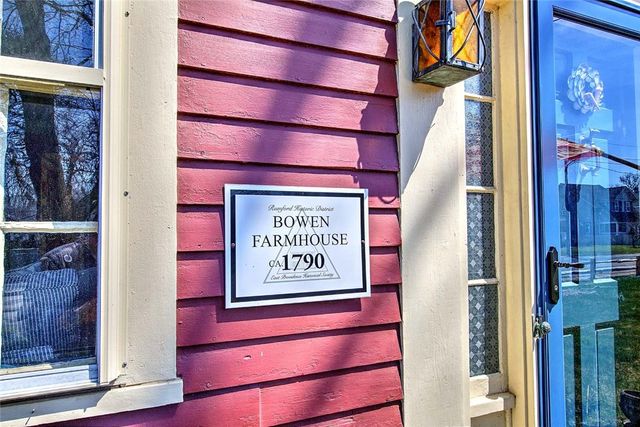 324 Pleasant Street, East Providence, RI 02916