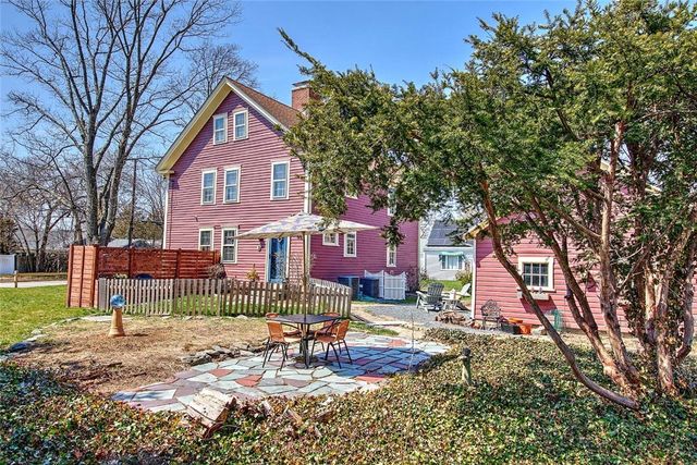 324 Pleasant Street, East Providence, RI 02916