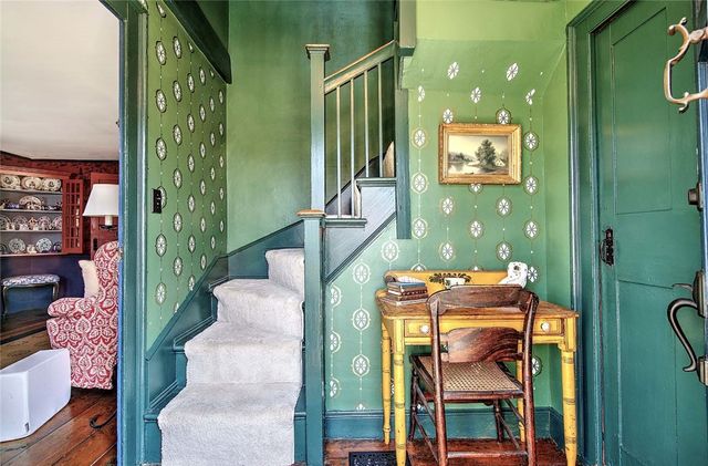 324 Pleasant Street, East Providence, RI 02916