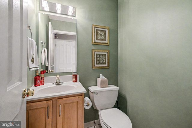 5940 HUNTINGTON CMNS, Enola, PA 17025