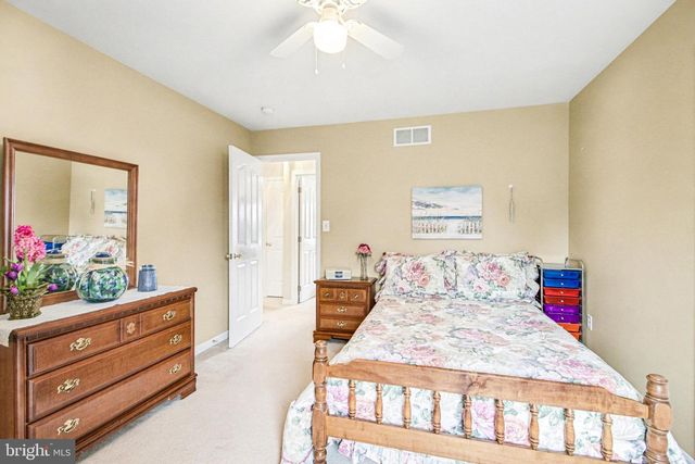 5940 HUNTINGTON CMNS, Enola, PA 17025