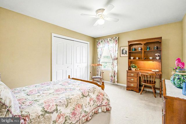 5940 HUNTINGTON CMNS, Enola, PA 17025