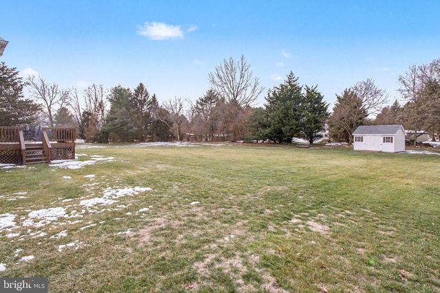 5940 HUNTINGTON CMNS, Enola, PA 17025